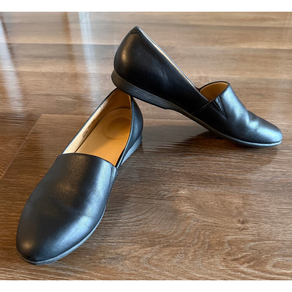 Dansko Black Leather Slip-On Flats Women’s Size 41 Comfort Work Shoes
